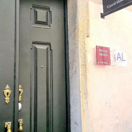Ritz & Freud Guest House Lisbon Luaran gambar