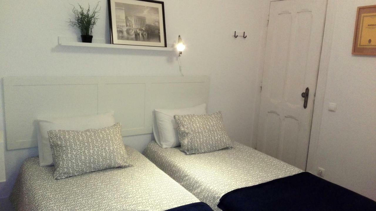 Ritz & Freud Guest House Lisbon Luaran gambar